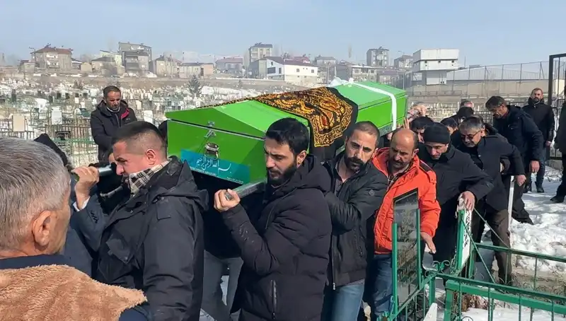 Elektrik Çarpması Kurbanı Genç Kızın Son Yolculuğu