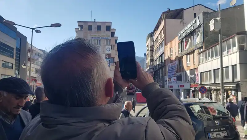 Çatıya Çıkma Yarışı: Kahramanlar Kim Olacak?