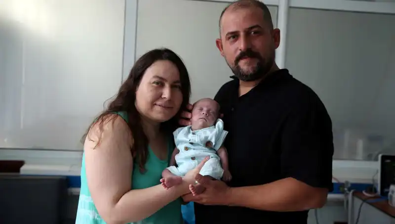 800 Gram Doğdu, 4 Ay Yoğun Bakımda Hayat Mücadelesi Verdi