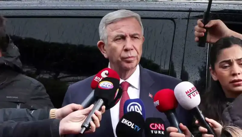Mansur Yavaş’dan Dilek İmamoğlu’na Destek Ziyareti: Hukukun Gücü Vurgulandı