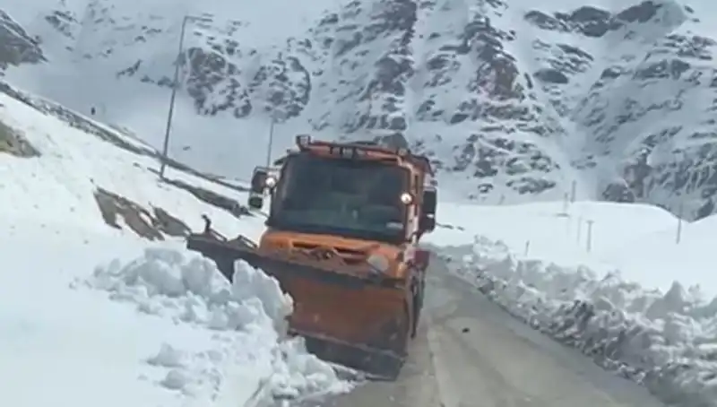 Kar Engelli Yolu Nihayet Açıldı: 5 Aylık Bekleyiş Sona Erdi