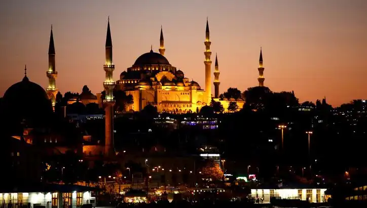 Türkiye Genelinde 2025 Ramazan İftar Saatleri: İftar Nasıl Yapılacak?