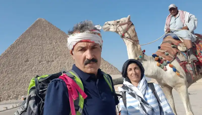 Şırnaklı Çiftin 16 Yılda 40 Ülke Seyahati: İnekler Masrafa Ortak Oldu!