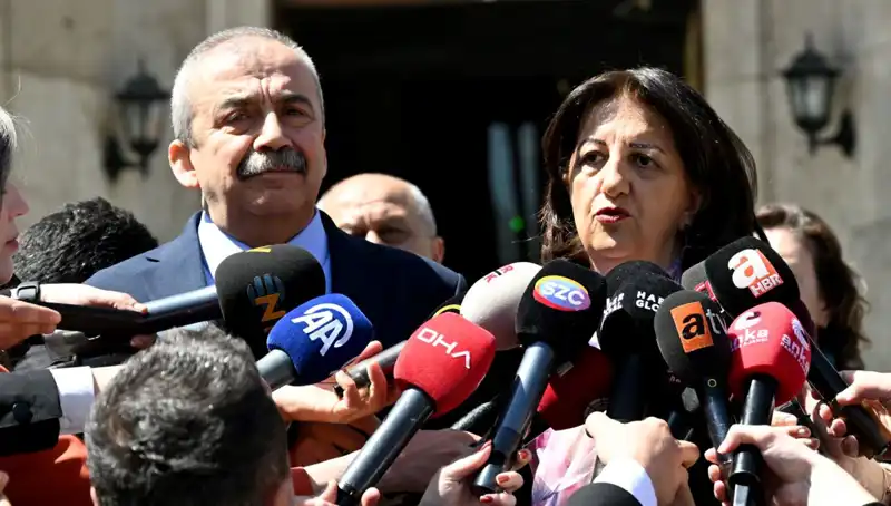 Sırrı Süreyya Önder: Türk Siyasetçinin Hastalığı ve Yaşamına Dair Her Şey