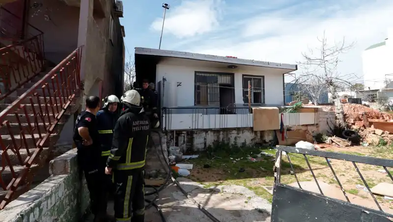 Antalya'da Gecekondu Yangını: Korkutan Olayın Ardındaki Gerçekler