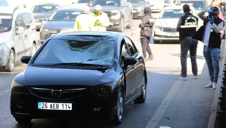 Polis Kimlik Sordu, Genç Adam Köprüden Atlayarak Hayatını Tehlikeye Attı