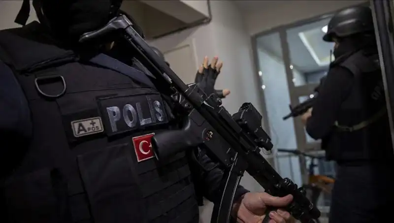 Samsun'da Baskına Uğrayan Eczanelerde 3 Bin 962 Sentetik Ecza Hapı Ele Geçirildi!