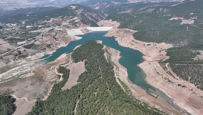 Denizli'de Su Tasarrufu Tehlikesi: Baraj Doluluğu Yüzde 23'e Düştü!