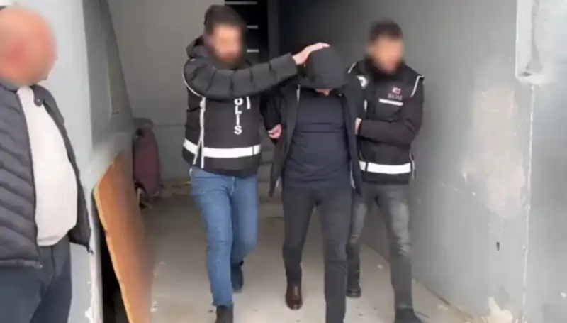 Dört İlde Gerçekleşen Operasyonda Dört Çeteye Darbe!