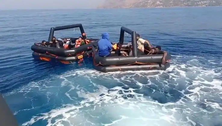 Ayvacık'ta 19 Kaçak Göçmen Dramı: Kurtarma Operasyonu Detayları Ortaya Çıktı