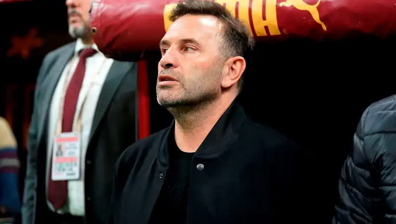 Galatasaray Teknik Direktörü Okan Buruk'tan Şaşırtan Değişiklik Hamlesi