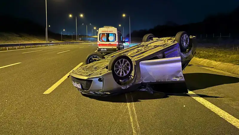 Kuzey Marmara Otoyolu'nda Korkunç Kaza: İki Otomobil Çarpıştı, Yaralılar Hastaneye Kaldırıldı