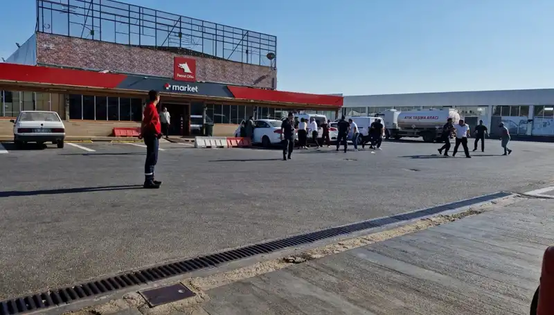 İki Aile Arasında Omuz Atma Kavgası, Akaryakıt İstasyonunu Karıştırdı!