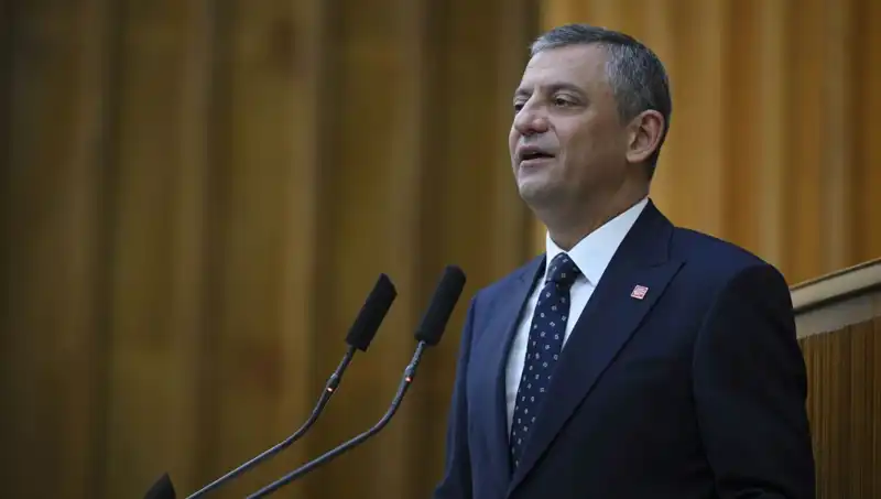 Özel’den CHP Kurultay Davasına Sert Tepki: Adalet Mi, Siyasi Oyun Mu?