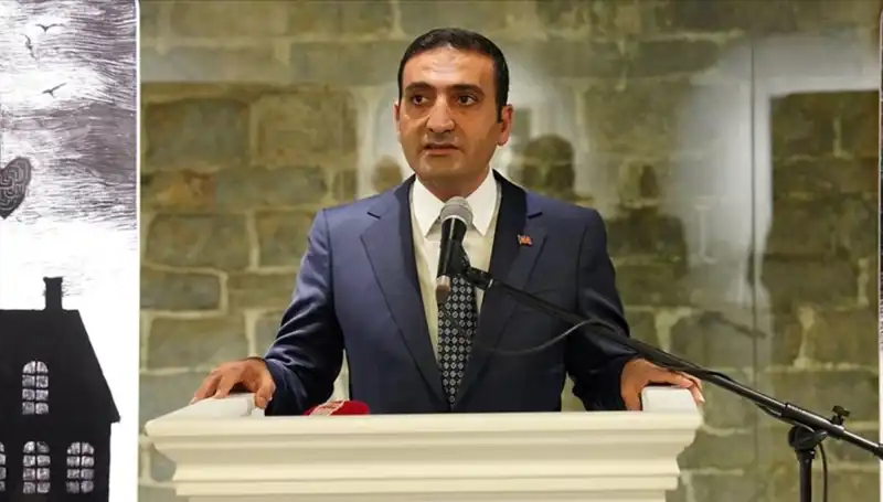 İnan Güney: Beyoğlu’nu Değiştiren Genç Belediye Başkanı Kimdir?
