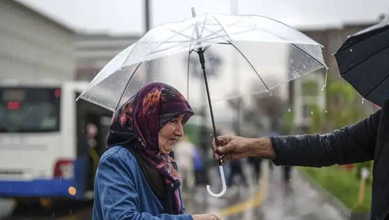 Türkiye'de Gök Gürültülü Sağanak Uyarısı: Bugün Hava Nasıl Olacak?