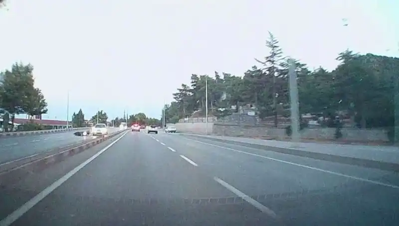 Otomobil ve Motosiklet Çarpıştı: Korkutan Kaza Sonrasında 1 Yaralı