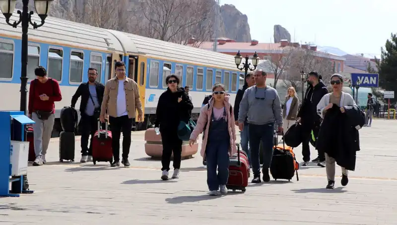 İranlı Turistlerin Nevruz Bayramı'nda Van'a Yoğun Akını Bekleniyor